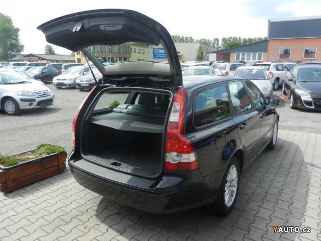 Volvo V50 2.0 D Momentum 100kW kombi