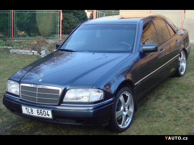 Mercedes-Benz Třídy C C250 TD Elegance sedan