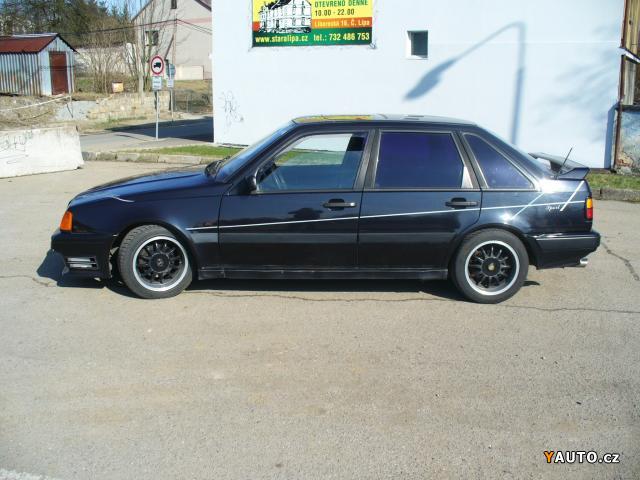 Volvo 440 Volvo 440 1.7 T (90kW) limuzína