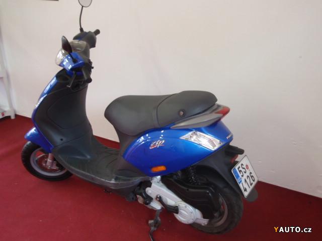 Piaggio ZIP 100 skútr