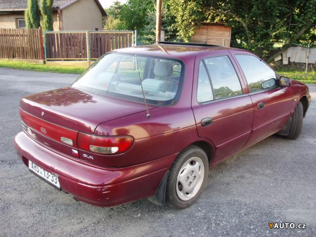 Kia Sephia GLX sedan