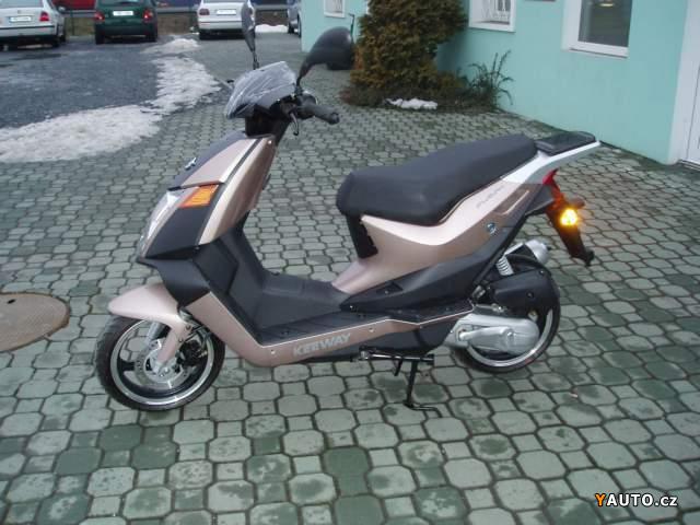 50 ccm, 2 kW skútr