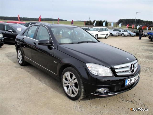 Mercedes-Benz Třídy C C230 2.5i CZ limuzína