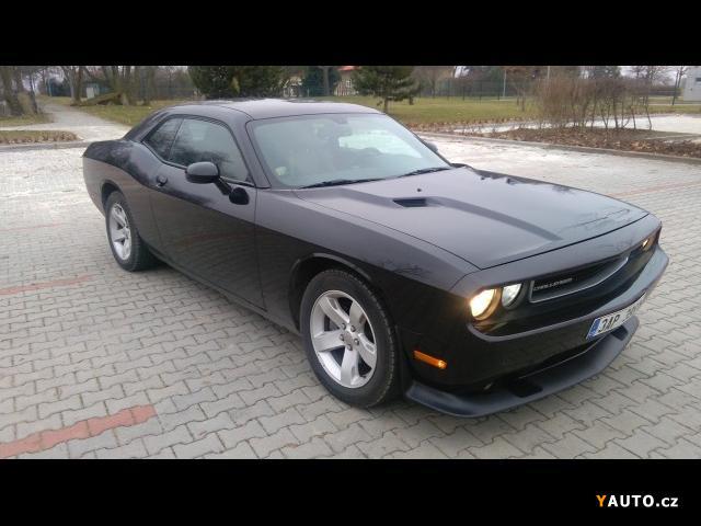 Dodge Challenger SXT Plus 3.6 V6 Pentastar kupé