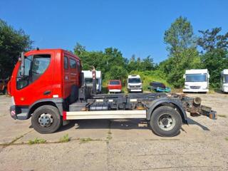 Ostatní D 100 -CUMMINS pro přepravu kontejnerů