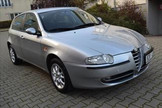 Alfa Romeo 147 1,6   TS 16V Původ ČR KLIMA hatchback