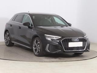 Audi A3 35 TFSI 110kW hatchback