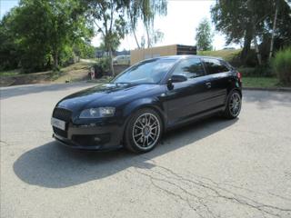 Audi A3 1,8 TFSi 118Kw, Navi, ALU OZ, sport výfuk hatchback