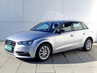Audi A3 1,6 TDi Aut.klima,Navigace hatchback