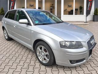 Audi A3 1.6i 75kW -SERVISOVÁNO hatchback