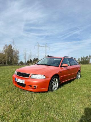 Audi A4 1,8   b5 t Quattro kombi