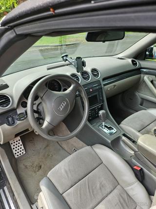 Audi A4 2,5 kabriolet