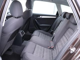 Audi A4 2,0 TDI 110kW quattro Aut.klima kombi - Foto 16