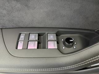 Audi A6 Allroad 55TDI 253 KW QUATTRO, WEBASTO, HUD, B&O, TAŽNÉ kombi - Foto 26