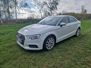 Audi A3 1,6 30 TDI Webasto,ZÁRUKA 3/27 sedan