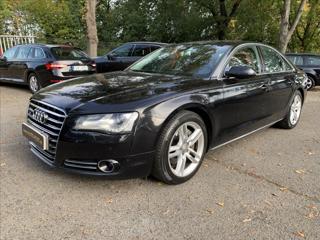 Audi A8 3,0 TDI quattro tiptronic sedan