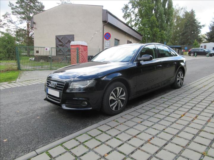 Vůz s VIN WAUZZZ8KXAN043012