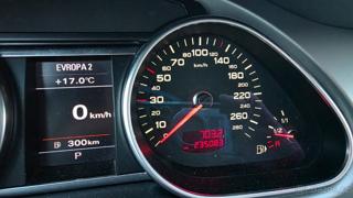Audi Q7 3,0 TDI 176kW Quattro - 2010 kombi - Foto 9