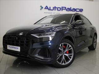 Audi Q8 3,0 55TFSi S-Line Black CARBON SUV