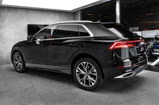Audi Q8 2023, 2967 ccm, 210 kW, nafta SUV - Foto 7
