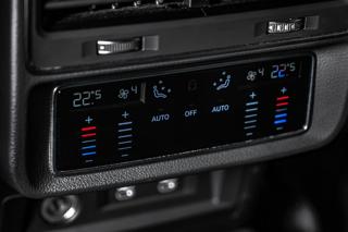 Audi Q8 50TDI Q S-line Matrix Nezávisl SUV - Foto 16
