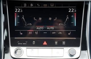 Audi Q7 50 TDI/Q/360/20"/Sline/DPH SUV - Foto 42