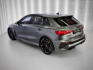 Audi RS 3 QUATTRO, B&O, HUD, VIRTUAL, SPORT. VÝFUKY hatchback - Foto 4