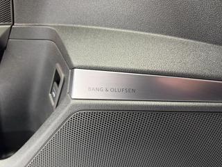 Audi RS 3 QUATTRO, B&O, HUD, VIRTUAL, SPORT. VÝFUKY hatchback - Foto 22