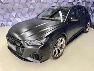 Audi RS 6 PERFORMANCE,AKRAPOVIČ,KERAMICKÉ BRZDY, NIGHT VISIO kombi