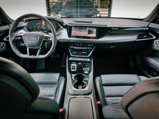 Audi RS e-tron GT Laser, B&O, natáčení kol sedan - Foto 6