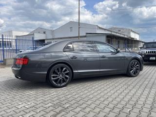 Bentley Flying Spur 6.0 625 PS  W12 sedan