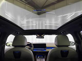 BMW i5 M60 xDrive kombi - Foto 35