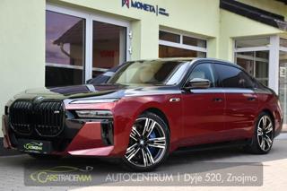 BMW i7 M70 XD B&W HUD THEATRE ZÁRUKA limuzína