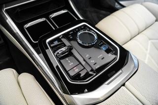BMW i7 60 M-Sport Individual Theatre sedan - Foto 17