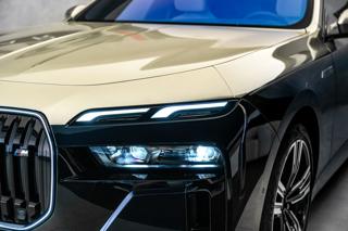 BMW i7 60 M-Sport Individual Theatre sedan - Foto 9