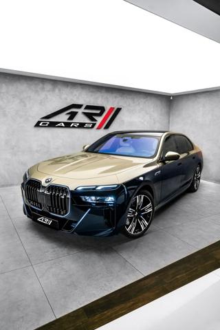 BMW i7 60 M-Sport Individual Theatre sedan - Foto 8