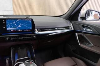 BMW iX1 xDrive30 ///M*ZÁRUKA*TAŽNÉ*ČR SUV - Foto 10