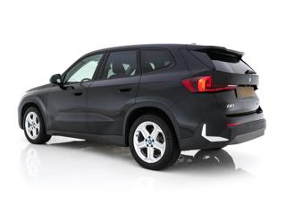 BMW iX1 xDrive30 65 kWh 4×4 SUV - Foto 3
