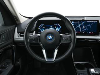 BMW iX1 xDrive30 65 kWh 4×4 SUV - Foto 6