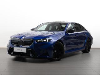 BMW M5 2026, 4395 ccm, 535 kW, hybridní - benzin sedan