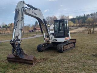 Bobcat 444 bagr 12.5t guma powertilt