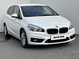 BMW Řada 2 1.5 i, ČR hatchback