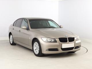 BMW Řada 3 320 i 125kW hatchback
