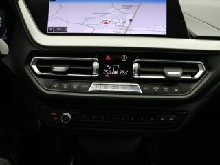 BMW Řada 1 2,0 120da 140kW M-paket hatchback - Foto 22