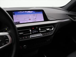 BMW Řada 1 2,0 120da 140kW M-paket hatchback - Foto 21