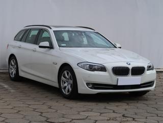 BMW Řada 5 530d 190kW kombi nafta