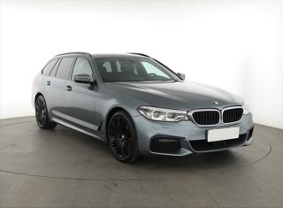 BMW Řada 5 530d xDrive 195kW kombi