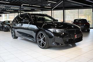 BMW Řada 3 320d xDrive Touring M Sport / LED kombi