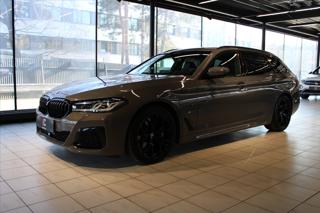 BMW Řada 5 530d xDrive M-Sport NezTop / Laser kombi