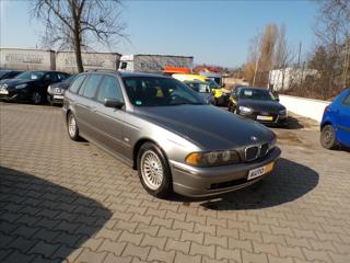 BMW Řada 5 2,2   520i AUTOMAT kombi